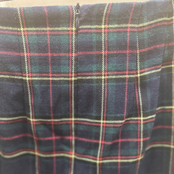NWOT-AUTHENTIC BRANDY MELVILLE PLAID CARA SKIRT-NEVER WORN OR TRIED ON BEFORE-❤️ - Picture 2 of 11